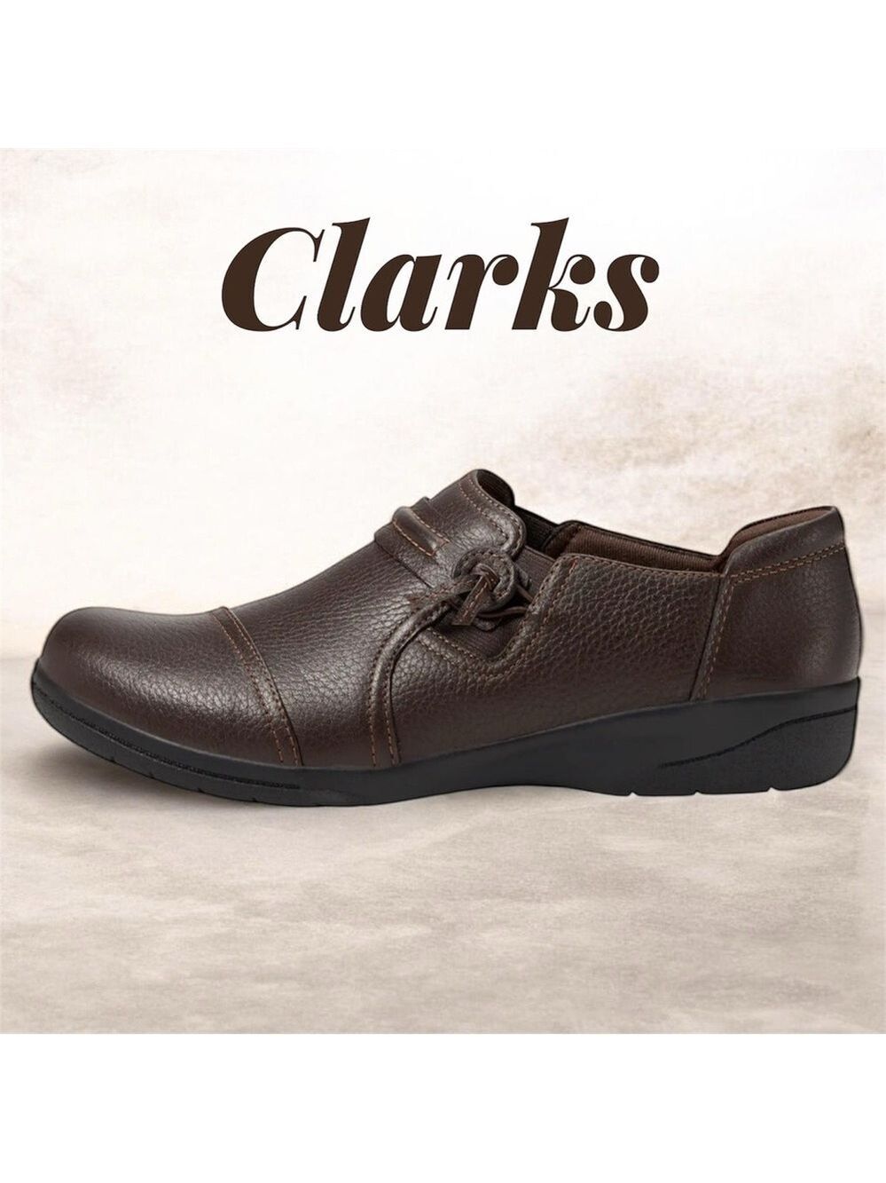 Clarks Women’s ‘Cheyn Madi’Dark Brown Leather Slip-On Loafer. Size 8.5. New!
